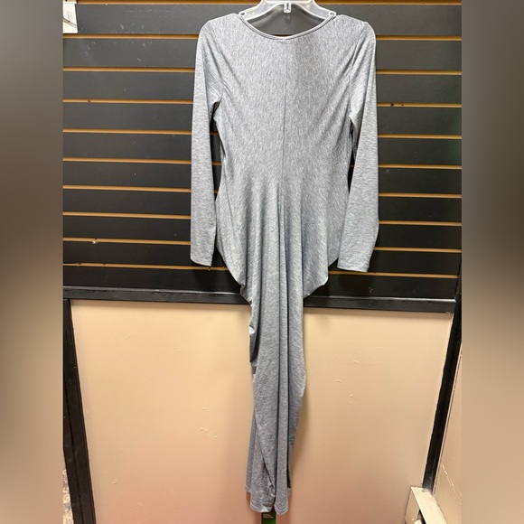 Halara NWT Gray Long Sleeve V Neck Maxi Dress Tulip Hem Size M - Picture 5 of 5